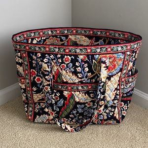Vera Bradley “Get Carried Away” tote in Versailles print